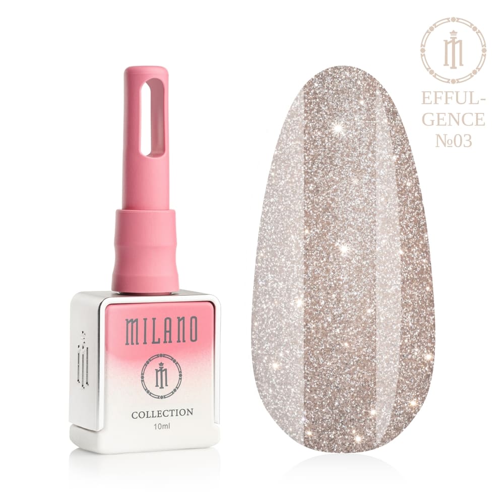 „Представяне на Milano Effulgence Collection Premium Gel Polish #03: отляво е знаковата квадратна бяла бутилка от 10 ml с розово-бял градиент и дълга розова капачка, а отдясно е голям овален макет на върха, който показва благороден бежово-розов нюанс на светъл бронз, гъсто поръсен с блестящ блясък с обемен гланцов ефект, върху чисто бял фон"