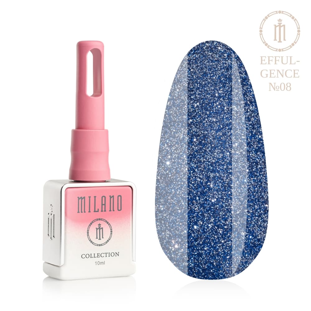 „Въведение в Milano Effulgence Collection Premium Gel Polish #08: Отляво е характерната квадратна бяла бутилка от 10 ml с розово-бял градиент и дълга розова капачка, а отдясно е голям овален макет на връх, който демонстрира наситен кралскосин нюанс, плътно поръсен с искрящ сребристо-син микроблясък, за да създаде плътно и дълбоко блестящо покритие, върху чисто лице бял фон"