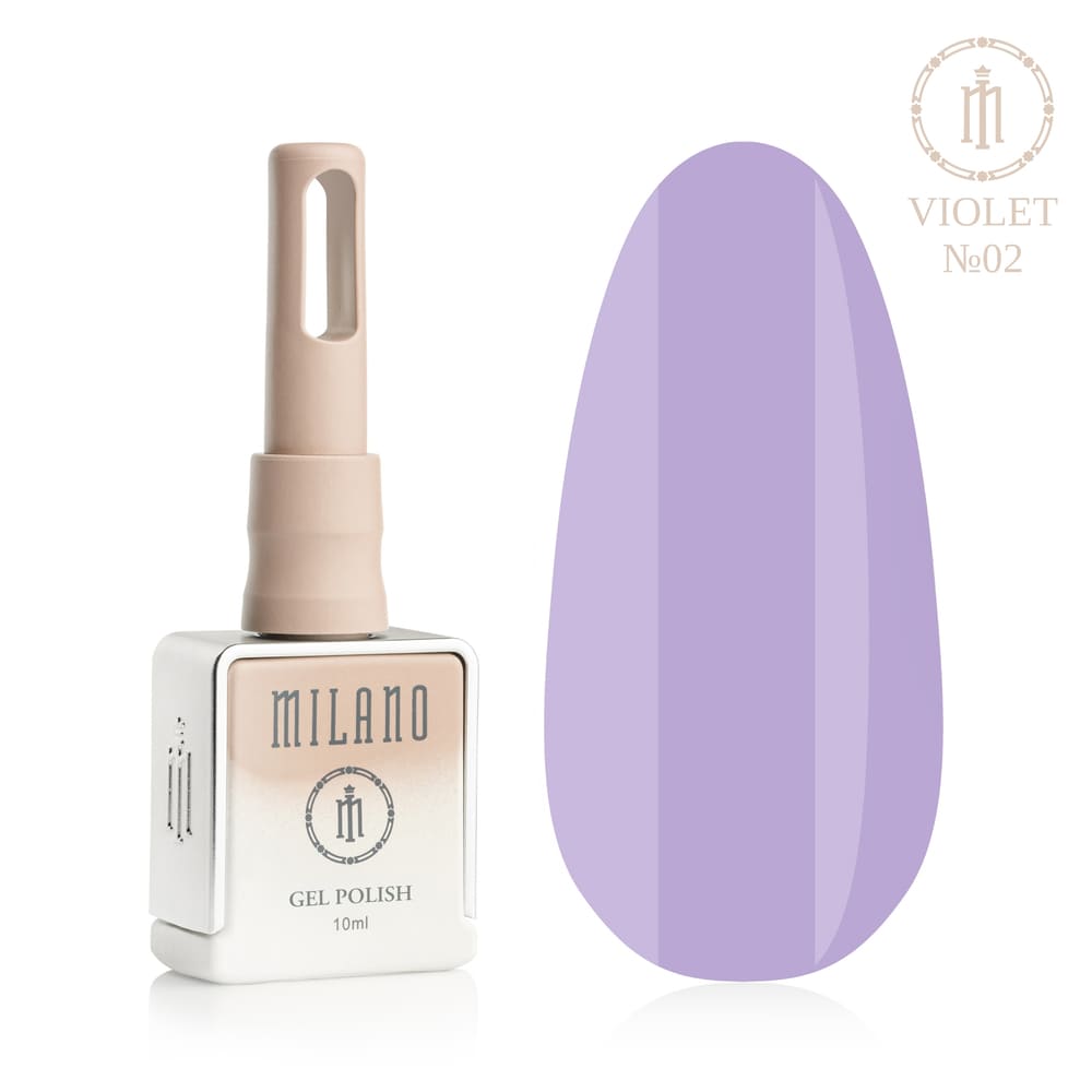 „Представяне на Milano Gel Polish Violet Premium #02: отляво е подписаната квадратна бутилка от 10 ml в мек гол градиентен дизайн, а отдясно е голям овален макет на върха, който показва мек пастелно лилав или светъл лавандулов нюанс на емайла с фин лъскав блясък, върху чисто бял фон“