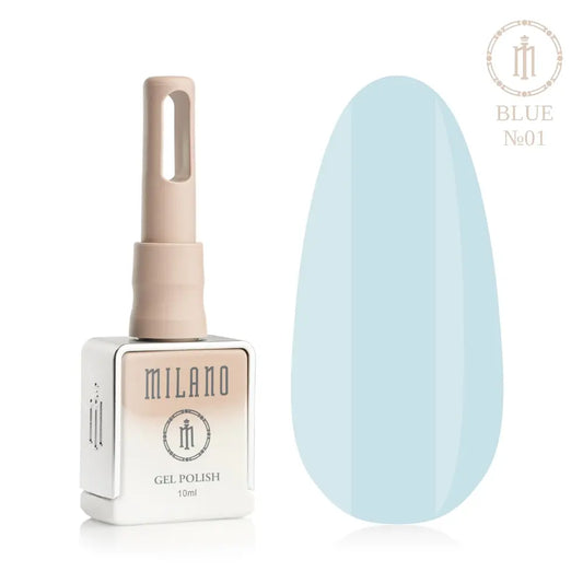 „Представяне на Milano Gel Polish Blue Premium #01: отляво е характерна квадратна бутилка от 10 ml в мек гол градиентен дизайн с кръгло лого, а отдясно е голям овален макет на върха, който показва дълбоко и плътно тъмно синьо, благороден полунощен или дискретен класически син нюанс на покритието, върху чист бял фон“