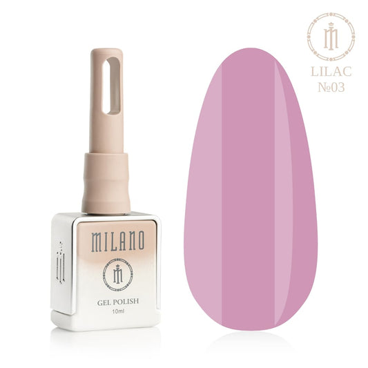 „Представяне на Milano Gel Polish Lilac Premium #03: отляво е подписана квадратна бутилка от 10 ml в мек гол градиентен дизайн с кръгло лого, а отдясно е голям овален макет на върха, който показва изящния цвят на цъфтяща глициния, свеж лавандулов люляк или чисто средно люляков нюанс, върху чисто бял фон“