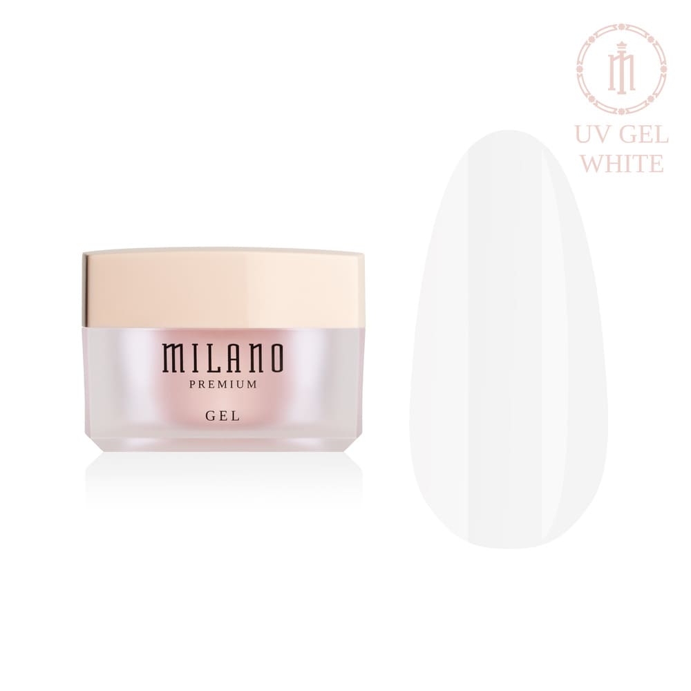 „Представяме ви Milano UV Builder Gel Premium в бяло: отляво е характерният кръгъл бял буркан със сребърна марка, а отдясно е голям кръгъл макет на връх, който демонстрира богат ултрабял нюанс на емайла, идеален за създаване на класически френски маникюр, с лъскав блясък на чист бял фон“