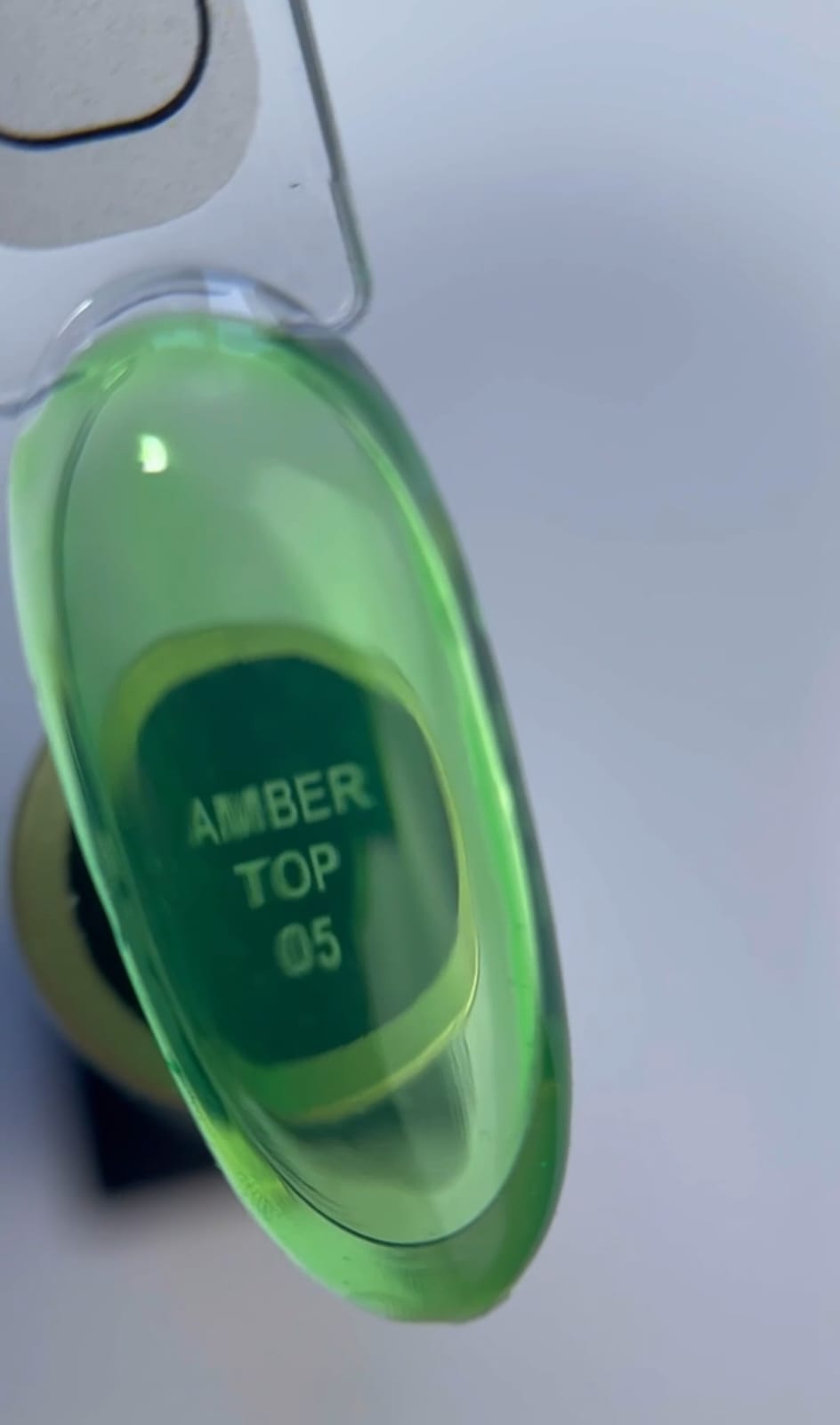 Топ Amber No Sticky