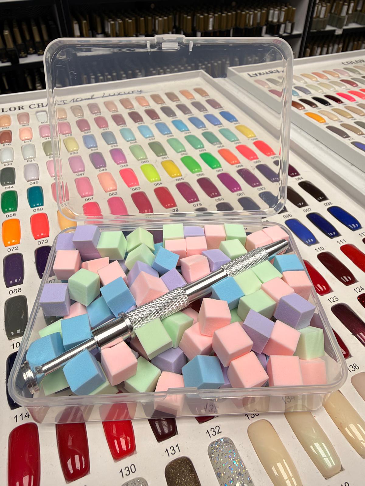 
NAGELDESIGN-SCHWAMMSET MIT WERKZEUG